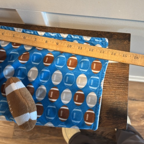 Football lovey by kids Preferred football plush secretly blanket blue and gray - Picture 7 of 8